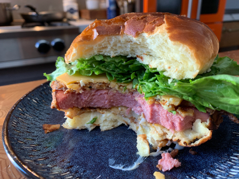 Illustration for article titled America: Chicken-fried bologna sandwiches are now in season